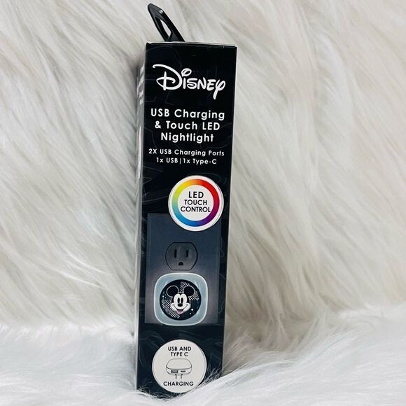 Mickey USB Charging /Nightlight - Picture 3 of 3
